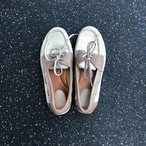 Clarks Artisan flat slides